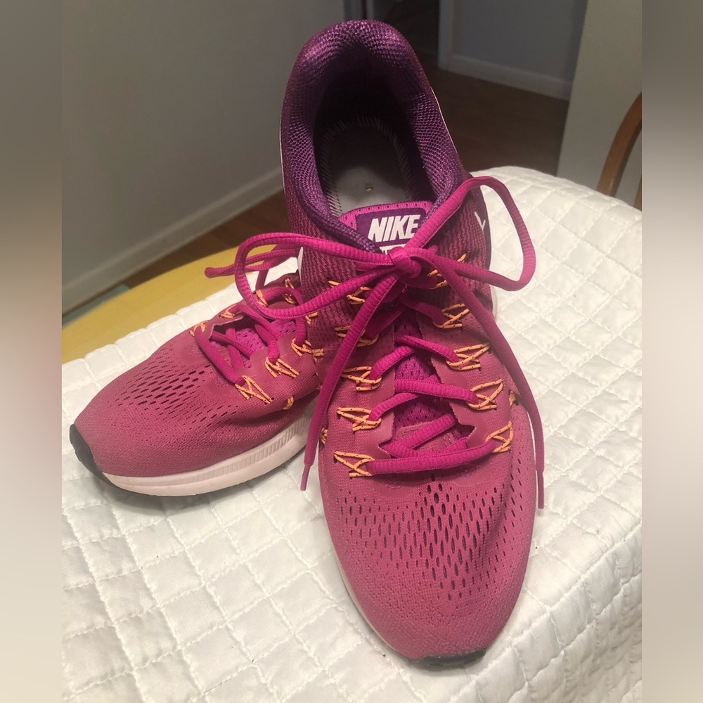 Women’s Nike size 10.5 athletic shoes